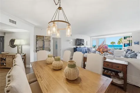 8866 N Sea Oaks Way Vero Beach FL 32963