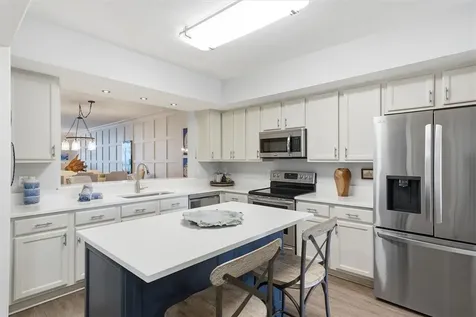 8866 N Sea Oaks Way Vero Beach FL 32963