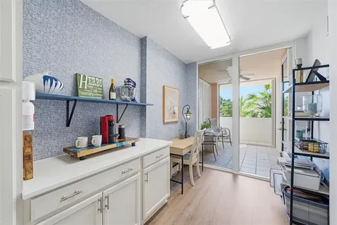 8866 N Sea Oaks Way Vero Beach FL 32963