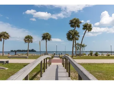 8845 99th Avenue Vero Beach FL 32967