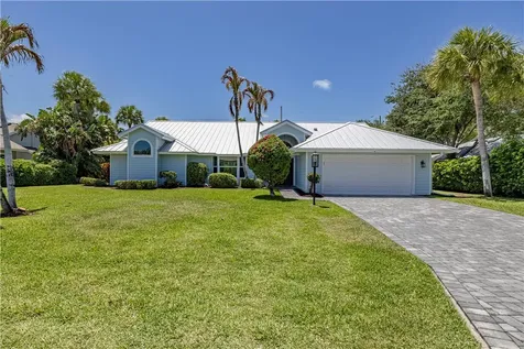 1131 Admirals Walk Vero Beach FL 32963