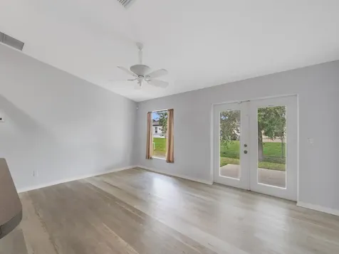 8945 103rd Avenue Vero Beach FL 32967