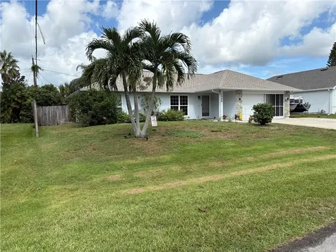 1086 Phelps Street Sebastian FL 32958