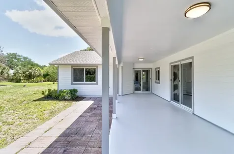 5760 36th Place Vero Beach FL 32966