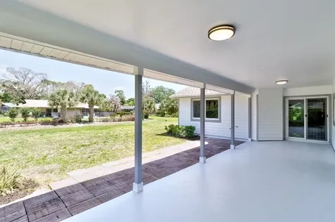 5760 36th Place Vero Beach FL 32966