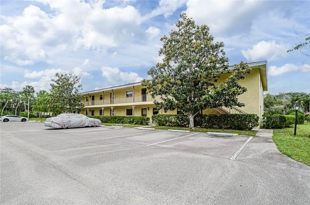 400 18th Street Vero Beach FL 32960