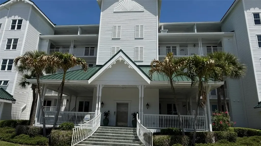 2700 Ocean Drive Vero Beach FL 32963
