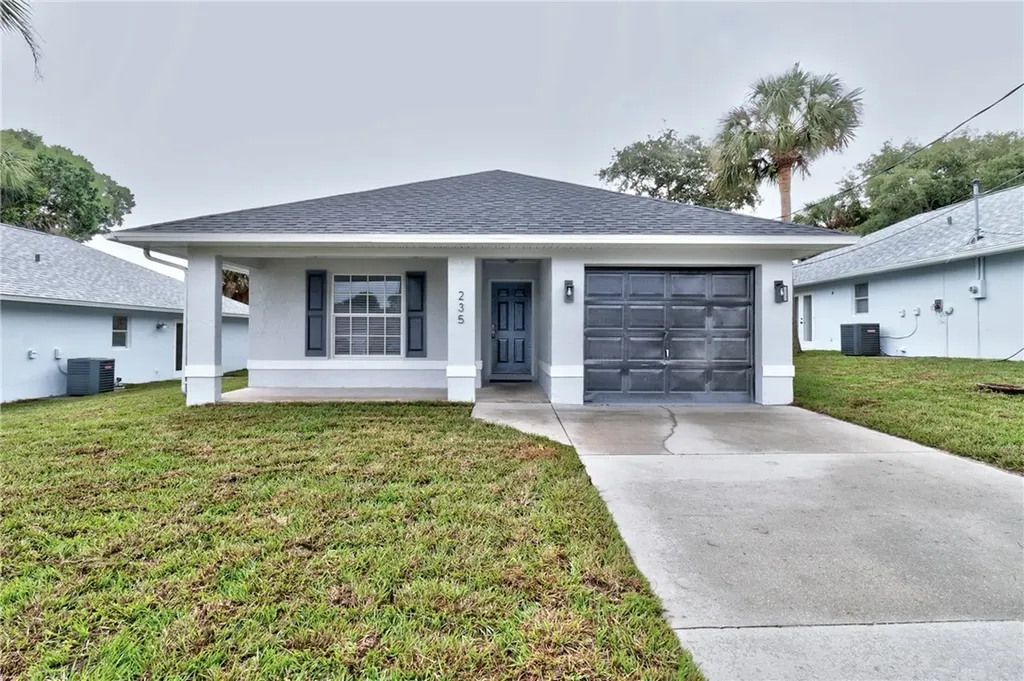 235 12th Street SW Vero Beach FL 32962