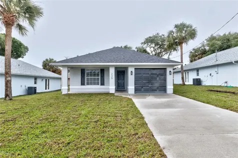 235 12th Street SW Vero Beach FL 32962