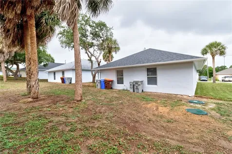 235 12th Street SW Vero Beach FL 32962