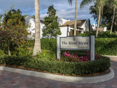 2195 Via Fuentes Vero Beach FL 32963