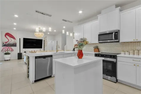 5280 2nd Manor Vero Beach FL 32968