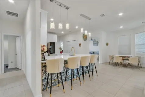 5280 2nd Manor Vero Beach FL 32968
