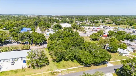 1915 42nd Avenue Vero Beach FL 32960