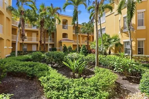 5045 Fairways Circle Vero Beach FL 32967