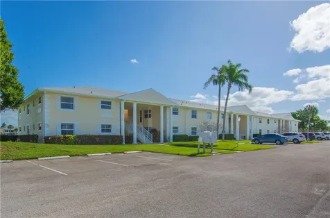 356 Grove Isle Circle Vero Beach FL 32962