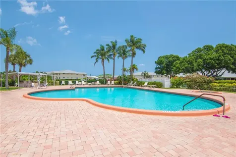 356 Grove Isle Circle Vero Beach FL 32962