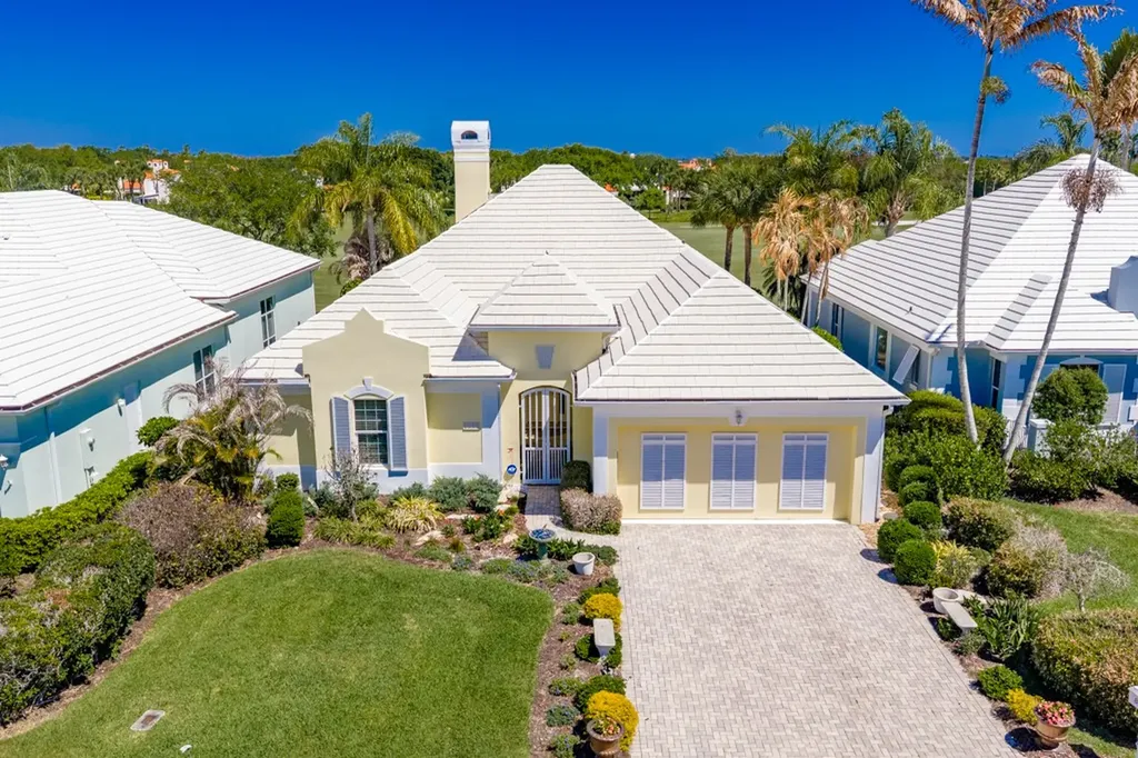 880 Saint James Lane Vero Beach FL 32967