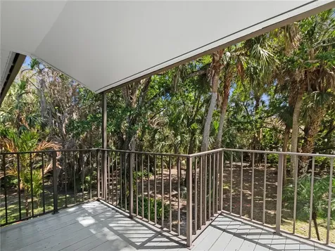 2000 Pine Creek Boulevard Vero Beach FL 32966