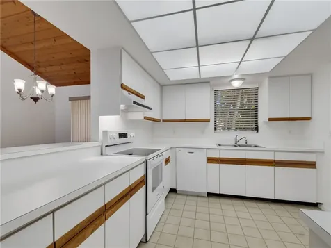 2000 Pine Creek Boulevard Vero Beach FL 32966