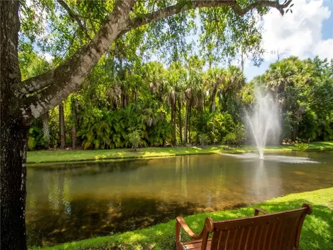 2000 Pine Creek Boulevard Vero Beach FL 32966