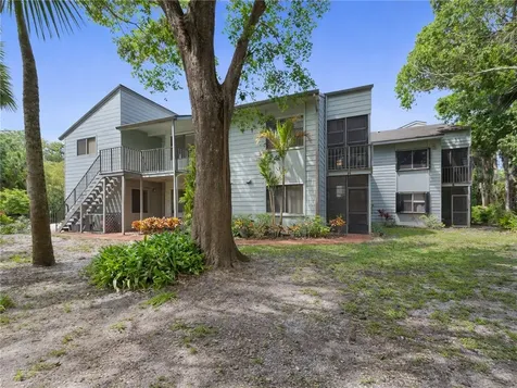 2000 Pine Creek Boulevard Vero Beach FL 32966