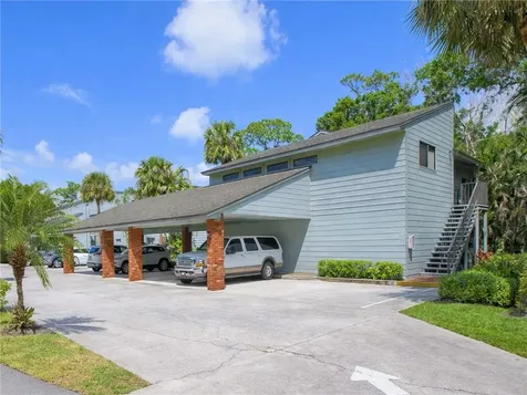 2000 Pine Creek Boulevard Vero Beach FL 32966