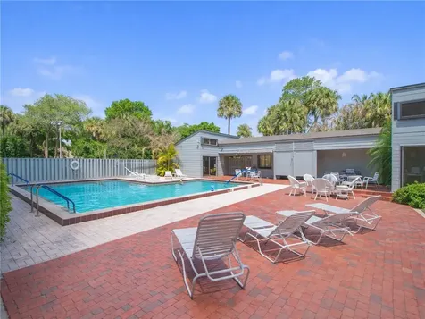 2000 Pine Creek Boulevard Vero Beach FL 32966
