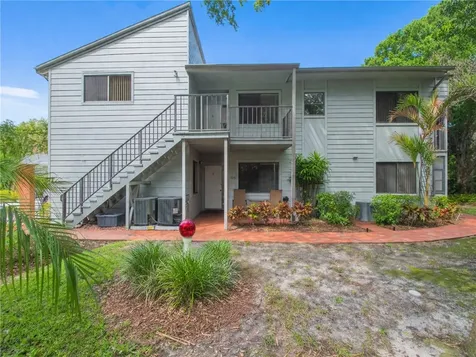 2000 Pine Creek Boulevard Vero Beach FL 32966