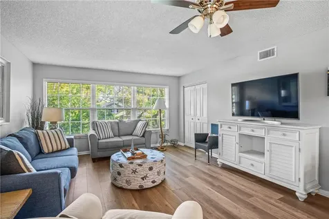 900 Jasmine Lane Vero Beach FL 32963
