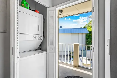900 Jasmine Lane Vero Beach FL 32963