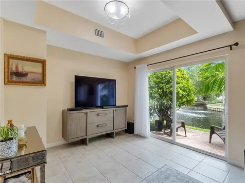 560 7th Square Vero Beach FL 32962