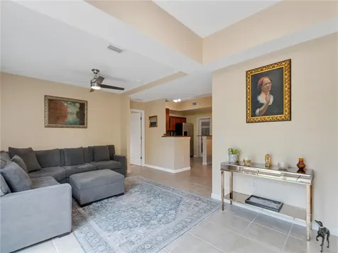560 7th Square Vero Beach FL 32962