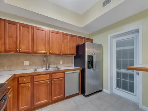 560 7th Square Vero Beach FL 32962