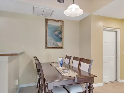 560 7th Square Vero Beach FL 32962