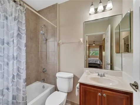 560 7th Square Vero Beach FL 32962