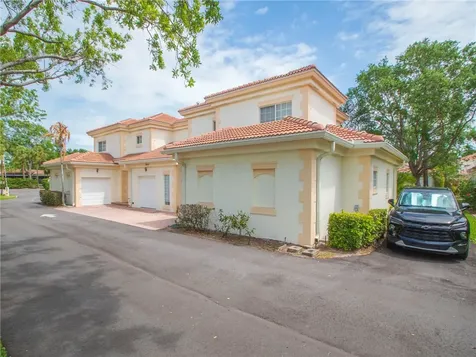 560 7th Square Vero Beach FL 32962