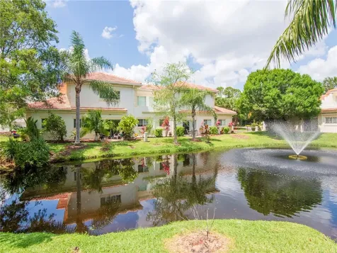 560 7th Square Vero Beach FL 32962