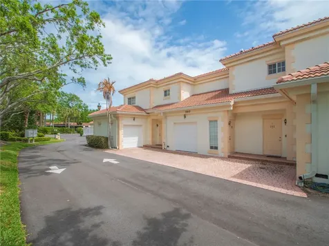 560 7th Square Vero Beach FL 32962