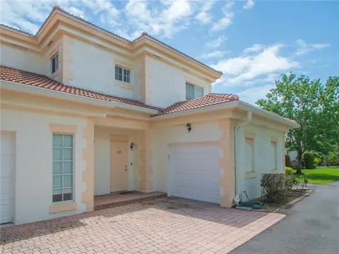 560 7th Square Vero Beach FL 32962