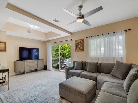560 7th Square Vero Beach FL 32962