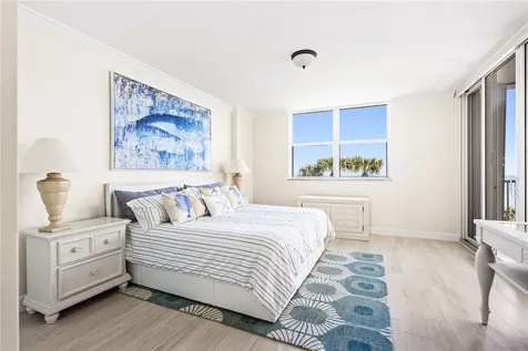 8866 N Sea Oaks Way Vero Beach FL 32963