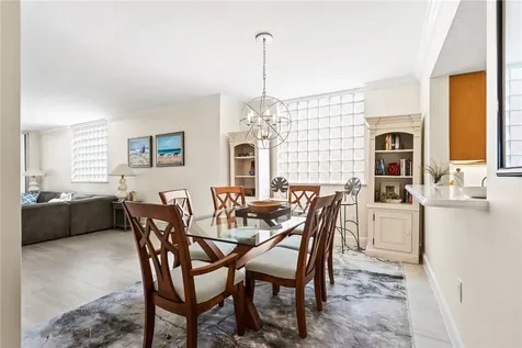8866 N Sea Oaks Way Vero Beach FL 32963