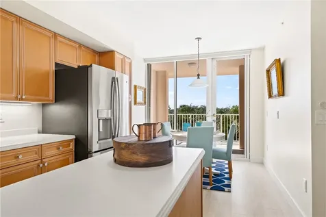 8866 N Sea Oaks Way Vero Beach FL 32963