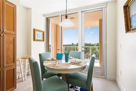 8866 N Sea Oaks Way Vero Beach FL 32963