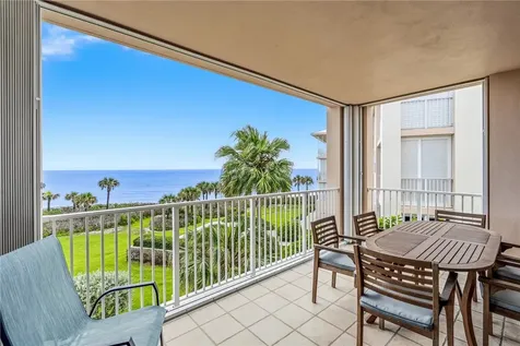 8866 N Sea Oaks Way Vero Beach FL 32963