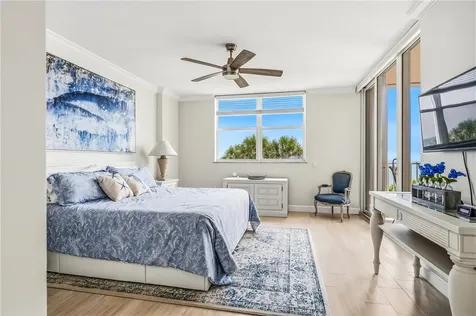 8866 N Sea Oaks Way Vero Beach FL 32963