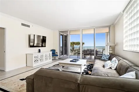 8866 N Sea Oaks Way Vero Beach FL 32963