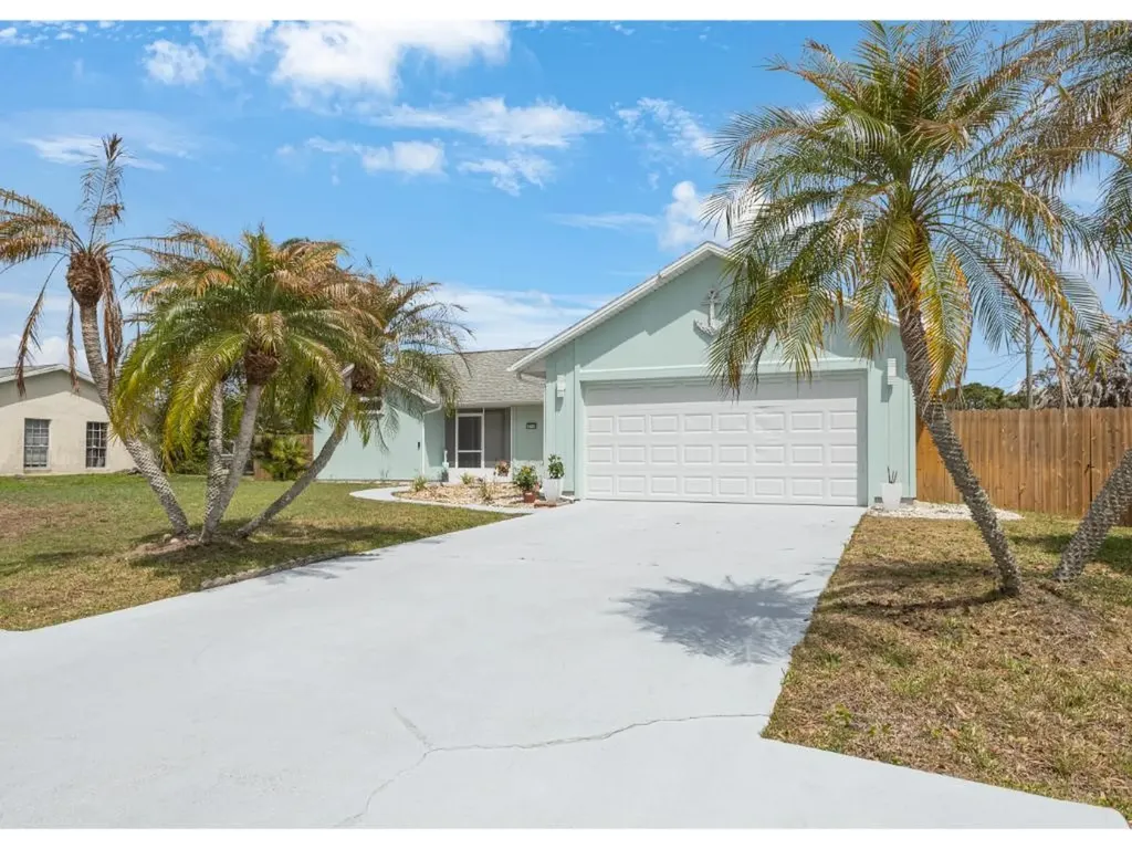 814 Floraland Avenue Sebastian FL 32958