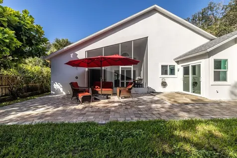 9330 Seagrape Drive Vero Beach FL 32963